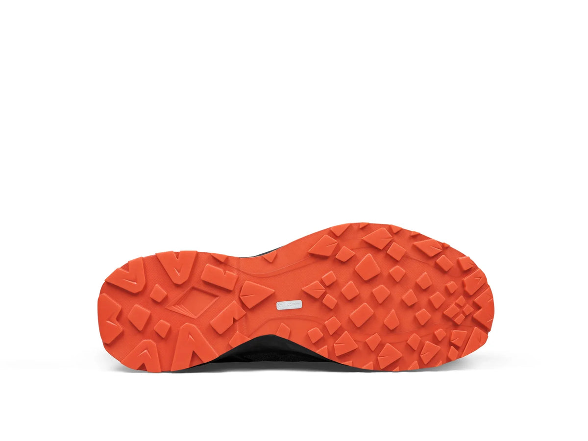 Solid Gear Revo 3 Air Low zwart/oranje achteraanzicht